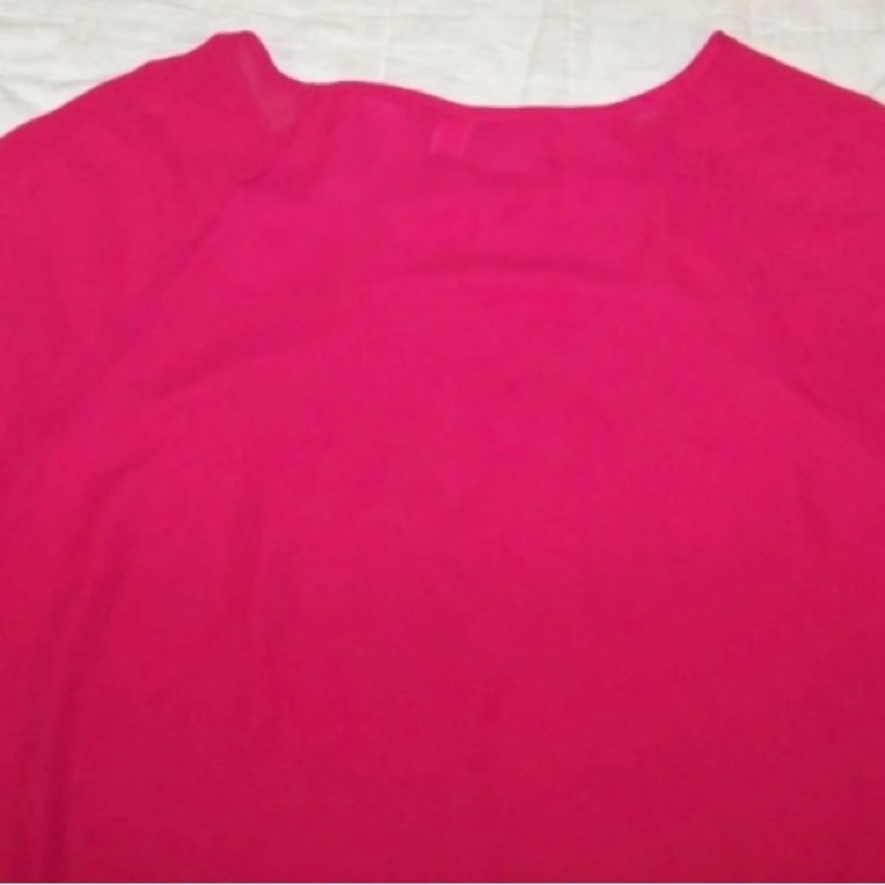 NWT Torrid Raspberry Pink Georgette Raglan Blouse - Picture 3 of 3